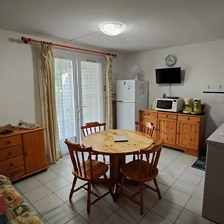 Pavillon 6 Pers, A 70m Plage, 2 Chambres, Parking - Fr-1-781-58 *